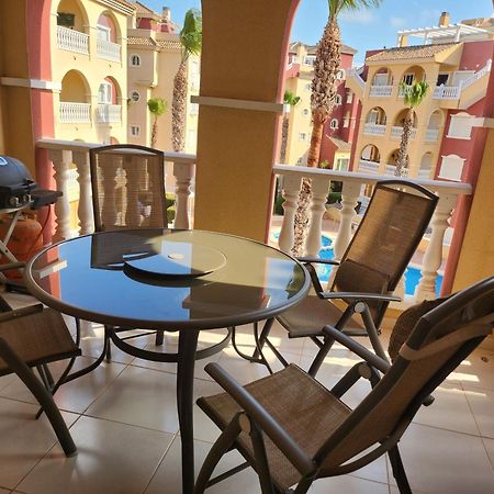 Spacious 3 Bedroom 2 Bathroom Apartment - Puerto Marina Complex 로스알카자레스 외부 사진