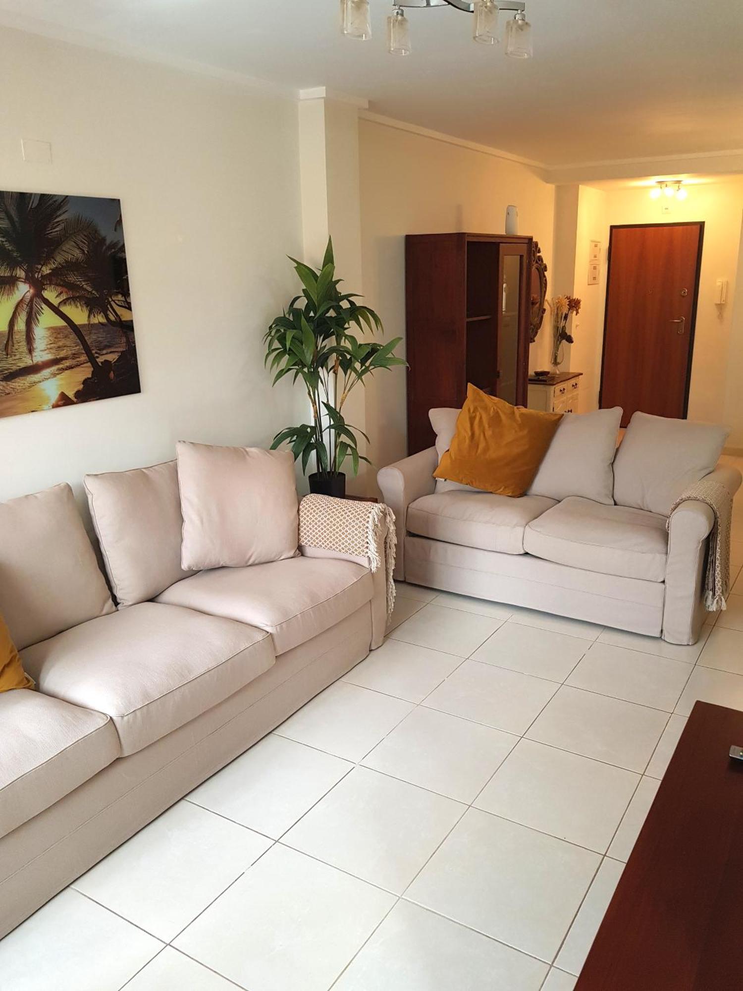 Spacious 3 Bedroom 2 Bathroom Apartment - Puerto Marina Complex 로스알카자레스 외부 사진