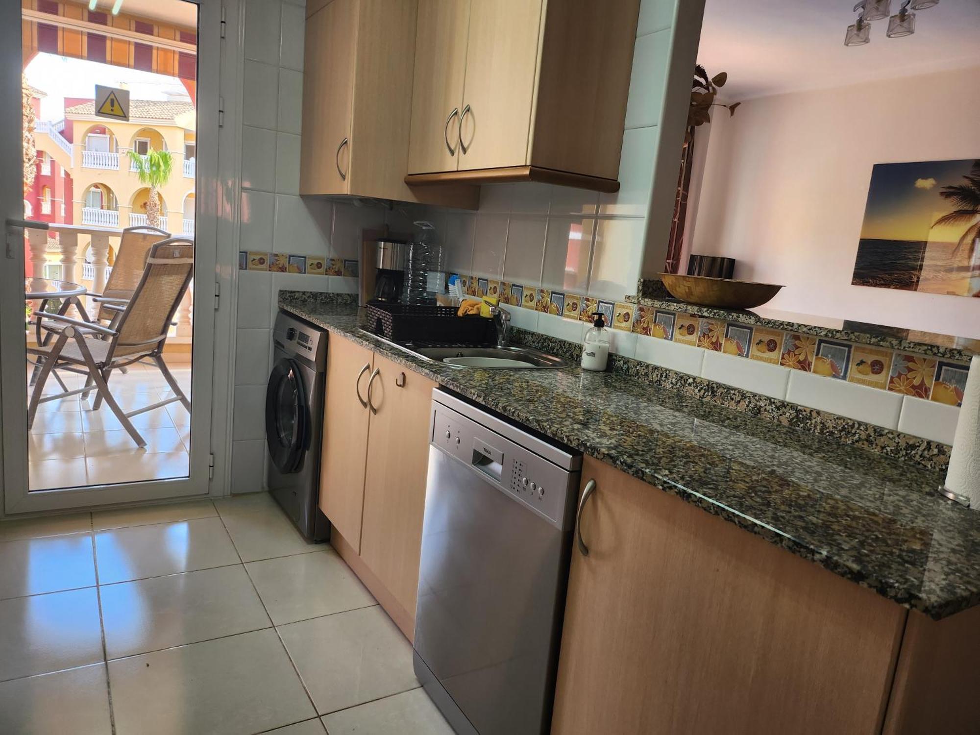 Spacious 3 Bedroom 2 Bathroom Apartment - Puerto Marina Complex 로스알카자레스 외부 사진
