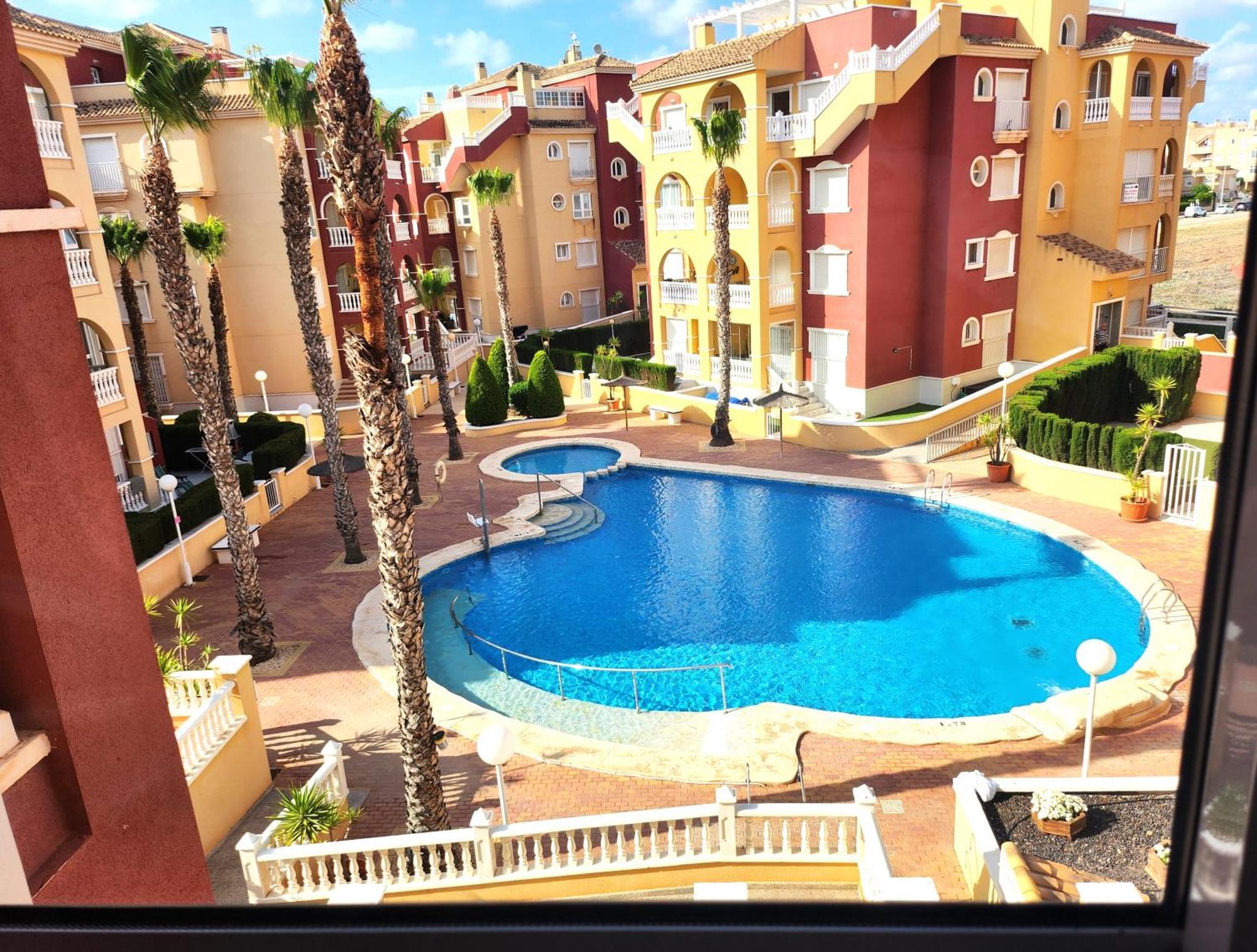 Spacious 3 Bedroom 2 Bathroom Apartment - Puerto Marina Complex 로스알카자레스 외부 사진